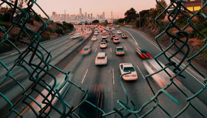 今日十佳球！湖人不错，占了两....